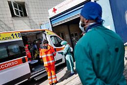 Covid in Italia, 907 contagi e 24 morti