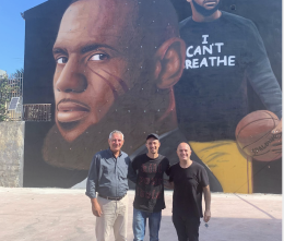 Mito del basket contro il razzismo per il murales di Jorit