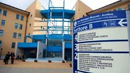 Medico ospedaliero denunciato per peculato