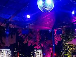 Riapertura discoteche e capienza al 35%, cosa dicono gli esperti