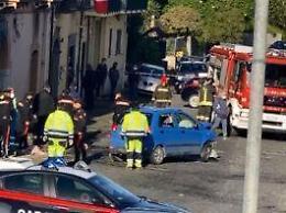 Si schianta con l’auto, morto 19enne