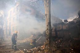 Ucraina, attacco Russia su Odessa: danni a porto e museo