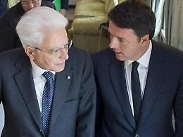 Mattarella “congela" le dimissioni di Renzi: prima il Bilancio