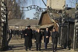 Merkel ad Auschwitz: provo vergogna