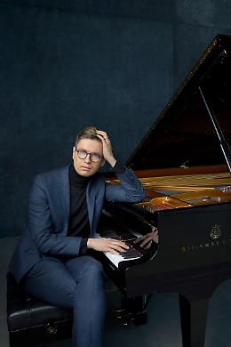 “Alberto Napolitano”, il pianista Vikingur Ólafsson suona “Spirio | r”