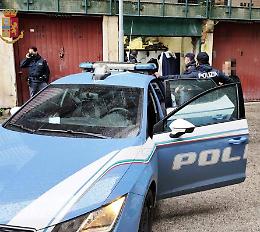 In auto con un fucile, fermati in tre: due sono minorenni