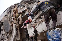 Terremoto Turchia e Siria, oltre 5.000 morti. Disperso un italiano. Oms: «Le vittime potrebbero arrivare a 20mila»