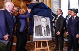 Francobollo commemorativo per Pinuccio Tatarella, il “ministro dell’armonia”