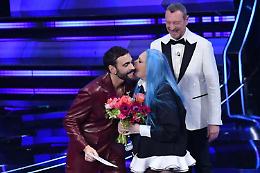 Sanremo, prima serata tra show e omaggi. Bertè in testa a top 5 stampa
