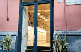 Titolare del bar reagisce, arrestato un rapinatore