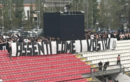 Monza-Napoli, protesta degli ultrà azzurri: «Assenti come i vostri...»