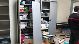 Furto a scuola, razziati i computer