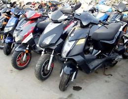 Rc scooter a Napoli costa più del doppio della media italiana