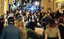 Da oggi coprifuoco a mezzanotte 