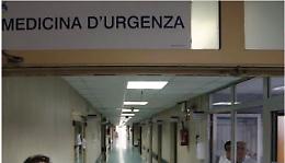 Muore 68enne al Cardarelli, i parenti minacciano i medici: otto denunciati