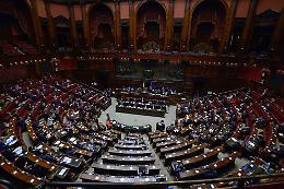 Decreto Aiuti, ok alla fiducia: 410 sì
