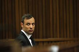 Voci su un tentato suicidio di Pistorius, l'atleta smentisce