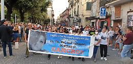 «Basta roghi», la carica dei tremila ad Acerra