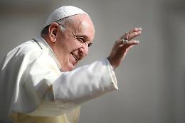 Casula per il Papa dai detenuti del carcere di Secondigliano