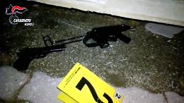 In moto con mitraglietta e pistola: agguato sventato