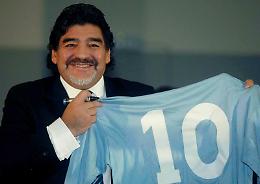 Maradona, Pisani: «Assistenza medica negligente». Guerra per l'eredita, Ferlaino: «Riesumare il corpo? Lascino in pace Diego»