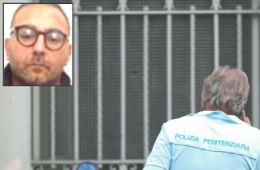 Telefoni clandestini in cella, stangata al boss Enzo Mele