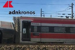 Treno deragliato, procura Lodi: «Iscrizione operai atto necessario»