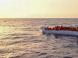 Migranti, Alarm Phone: naufragio con 50 morti a largo Libia