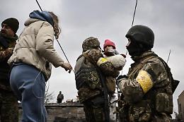 Guerra Ucraina, Kiev: «Russia bombarda corridoio umanitario Mariupol»
