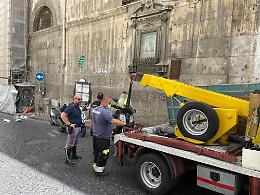 Sanità e centro storico, rimossi veicoli abbandonati