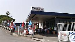 Parte l'abbattimento dell'ex stabilimento Whirlpool 