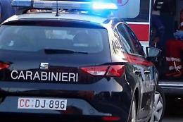 Cerca di bruciare la sorella per l'eredità
