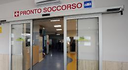Napoli, 14enne aggredita da coetanei finisce in ospedale