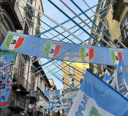“Giornata dello scudetto” per raccogliere addobbi e festoni