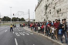 Immigrati, Orban: «Accelerare <br>la costruzione <br>del muro»