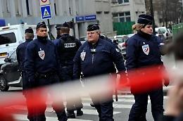 Francia, arrestate 3 jihadiste. Hollande: sventati attacchi imminenti