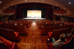 Capienza cinema, stadi, teatri e riapertura discoteche: cosa cambia e da quando