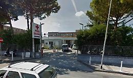 Maestra schiaffeggiata dalla mamma di un alunno