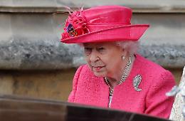 La Regina Elisabetta rompe il silenzio dopo l’intervista di Meghan e Harry: «L'intera famiglia è rattristata»
