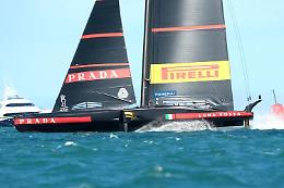 Luna Rossa cede ancora, a Britannia la Louis Vuitton Cup