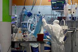 Covid in Campania: 4.303 nuovi casi e 5 morti, 28 in terapia intensiva