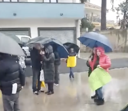 Da due anni via da casa, protesta degli sfollati