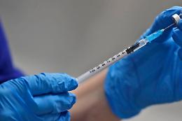 Vaccini a lavoratori Tpl in sede Eav a Porta Nolana