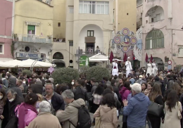 Coronavirus in Campania, in calo contagi e ricoveri ordinari