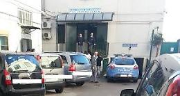 Picchiato perché testimone di un borseggio: tre arresti