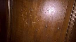 Scritte omofobe contro il segretario di "Radicali Napoli"