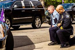 Floyd, funerali a Houston. Biden: «È ora di giustizia razziale»