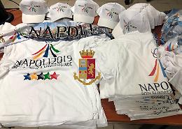 Universiadi, sorpresi a vendere magliette e cappellini falsi: in due nei guai