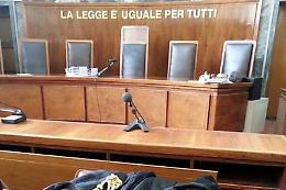 Ex Pm condannato a 10 anni