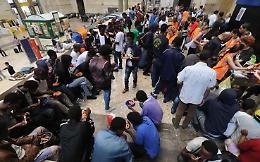 Migranti, emergenza a Milano